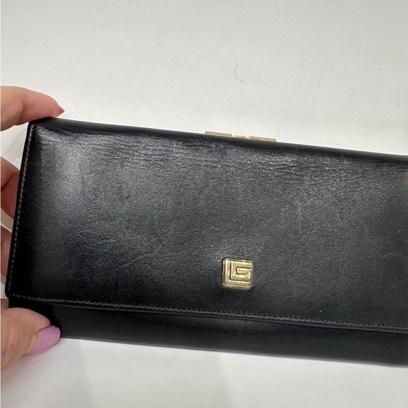 Guy Laroche wallet - Picture 2 of 6